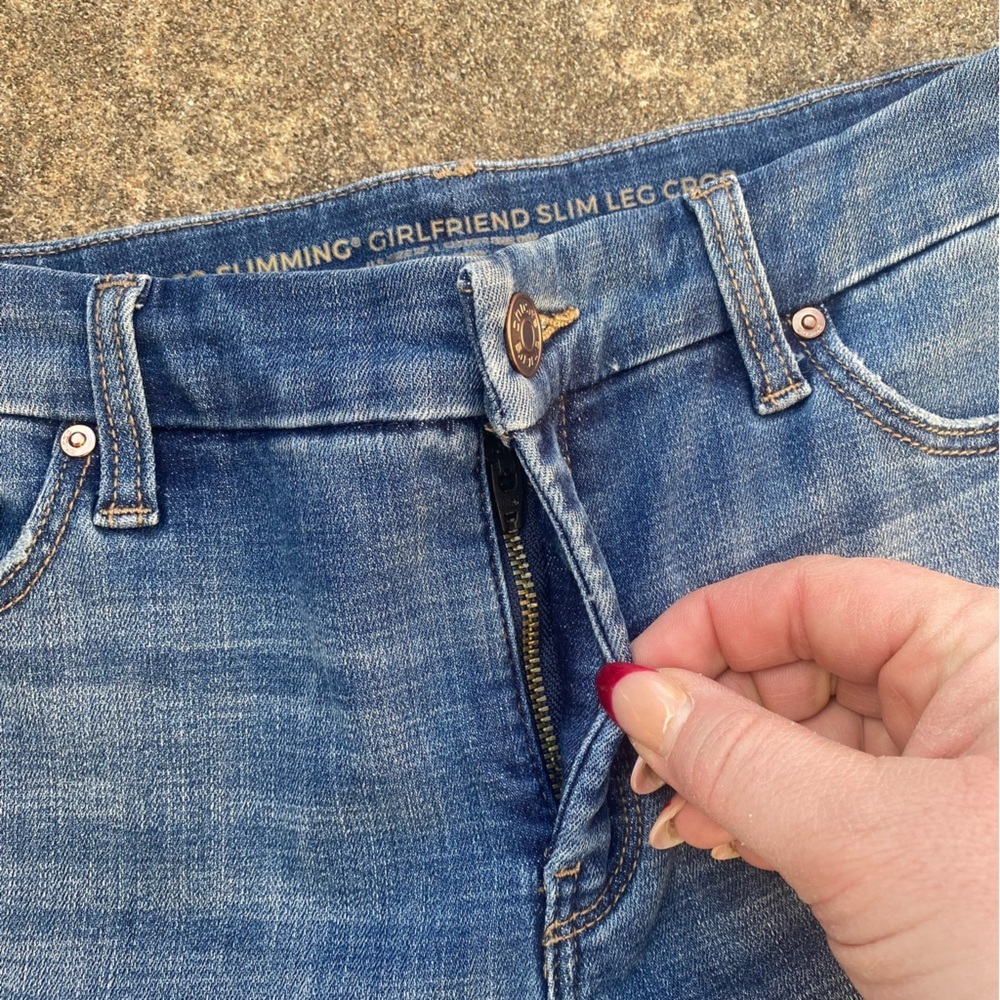 CHICOS | Girlfriend Distressed Crop Denim Jeans 2 P - Picture 6 of 8